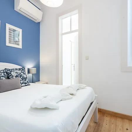 Stylish, Bright & Historic -bica I